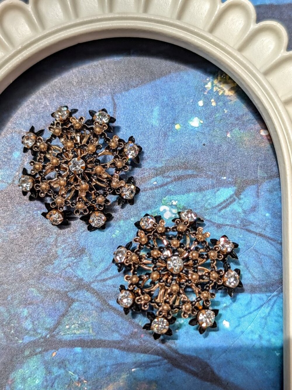 1940's Gold Tone, Black Enamel & rhinestone floral cluster clip-on earrings